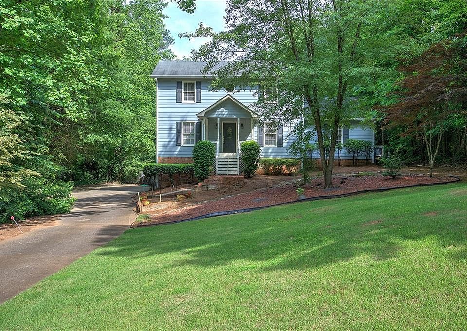 1st image of 185 Farmington Dr