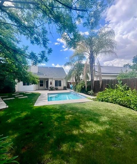 1877 E Turnberry Ave — Photo 14