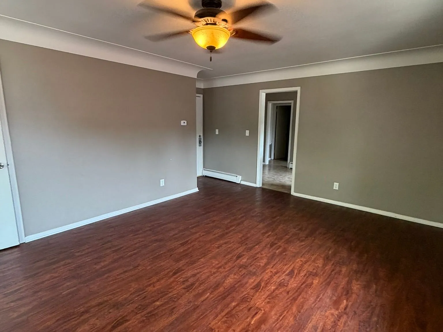 1 bed, 1.0 bath, 745 sqft, $1,400 — Photo 4