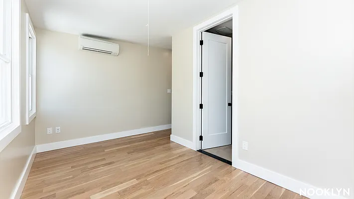 Rented by Nooklyn NYC LLC | media 20