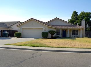 5522 W Monte Verde Ave, Visalia, CA 93277