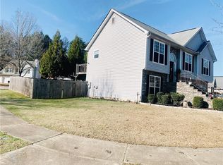 4862 Larkspur Ln, Atlanta, GA 30349