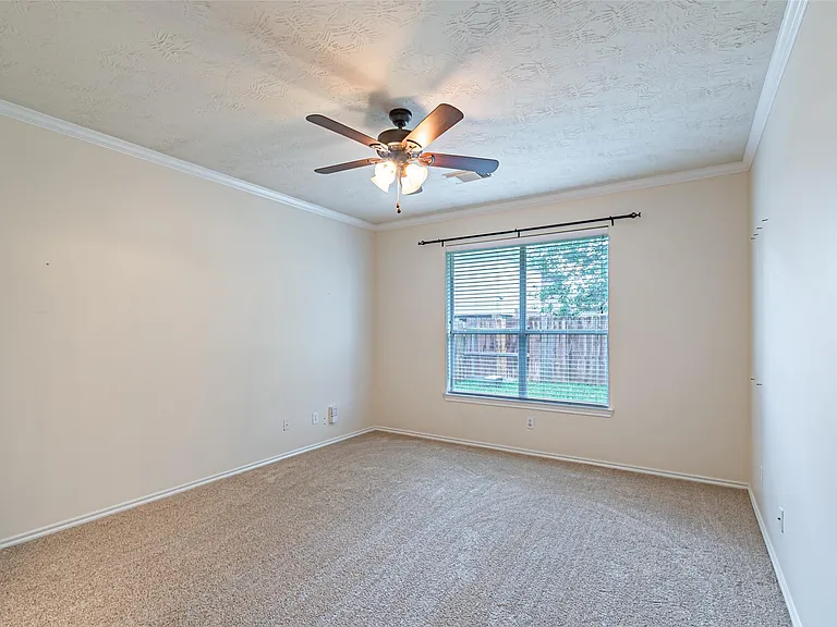 17911 Serene Shore Dr — Photo 29
