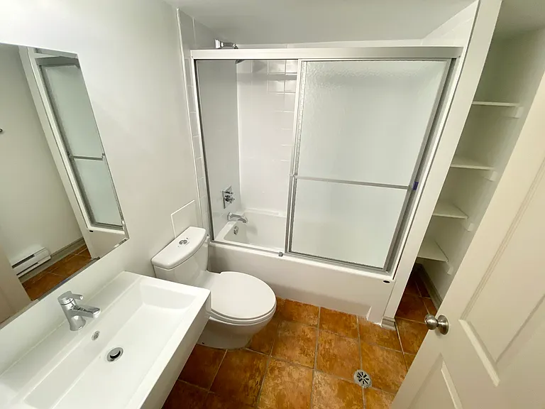 209 Madison Ave #5 — Photo 15