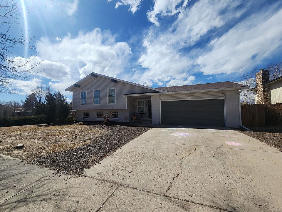 1st image of 2476 Payne Cir E
