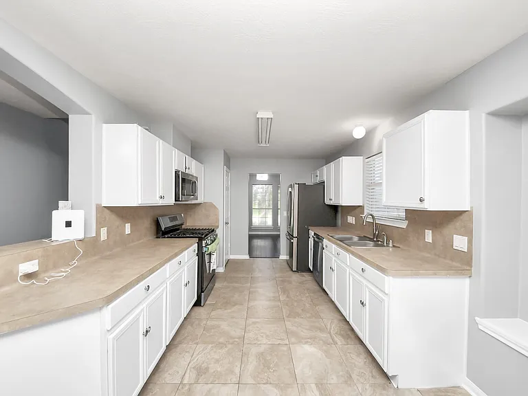 3506 Evergreen Square Trl — Photo 4