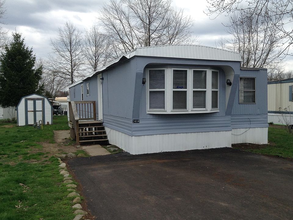 1st image of 2404 Portage Hollow Dr