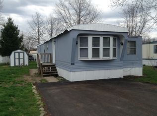 2404 Portage Hollow Dr, Mogadore, OH 44260