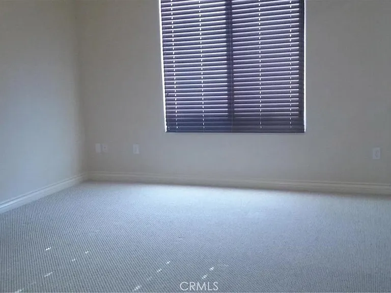 128 E Broadway #I — Photo 13