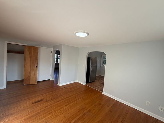 5th image of 235 Pulaski Ave Floor 2