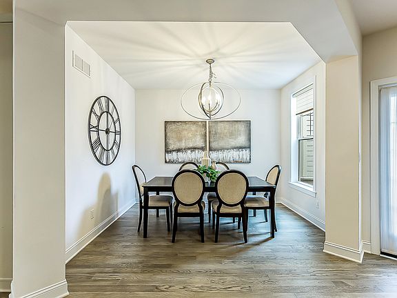 5th image of 3077 N Spurway Dr