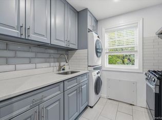 224-14 Kingsbury Avenue #B, Bayside, NY 11364