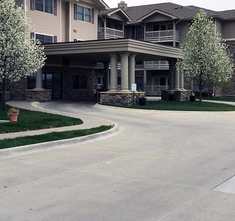 1st image of 5831 Enterprise Dr APT 212