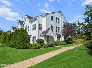 34 Madison Ct, Tinton Falls, NJ