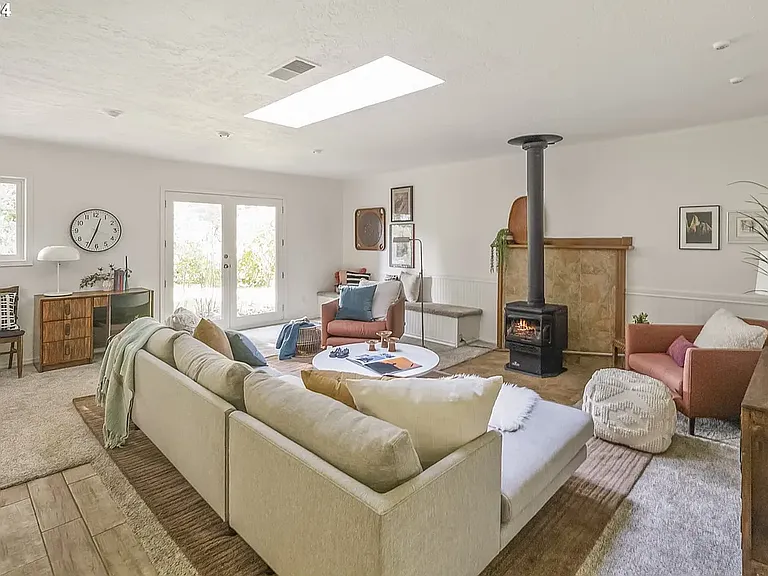 5722 SW Fernbrook Way — Photo 10