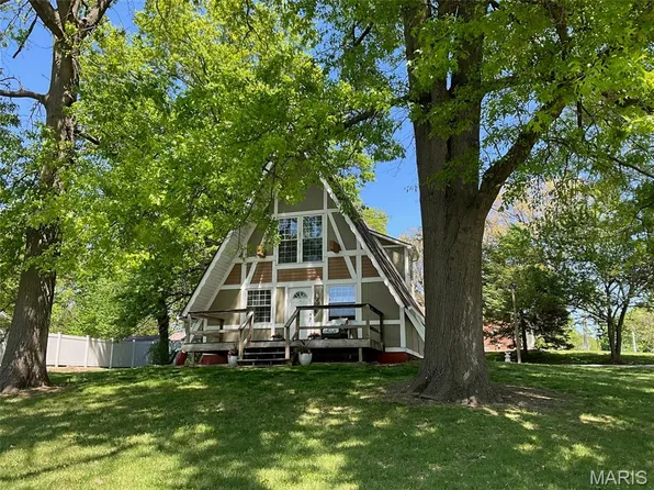 103 Branch Dr, Edwardsville, IL 62025