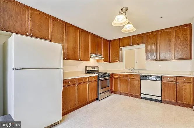 4701 Caddo St — Photo 3