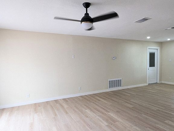 4th image of 103 Hillsdale
