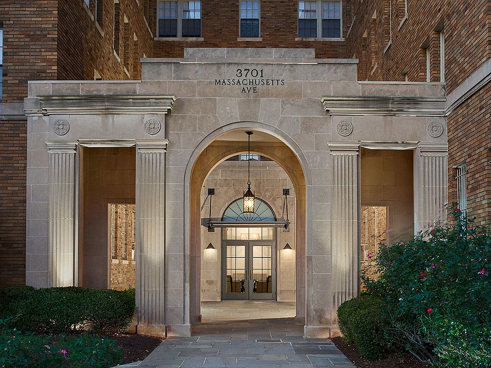 Building Photo 2