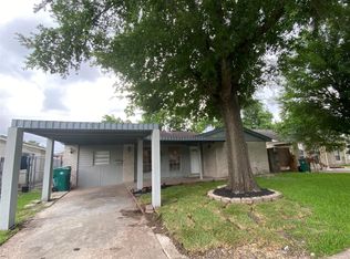 3807 Newton Dr, Pasadena, TX 77503