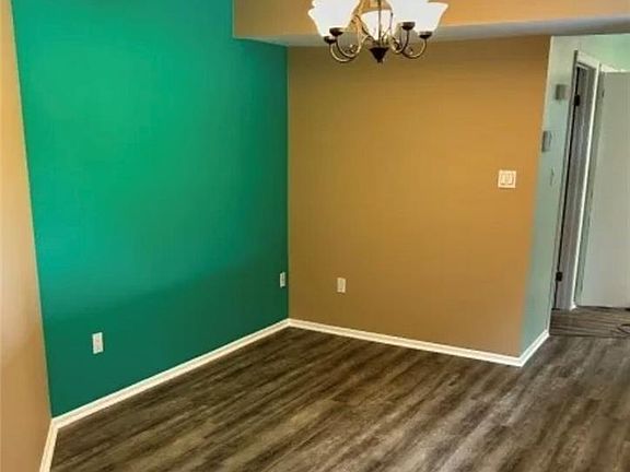 5th image of 21 Woodhill St #140