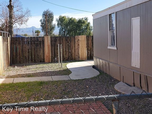 2nd image of 1770 Artesia Dr