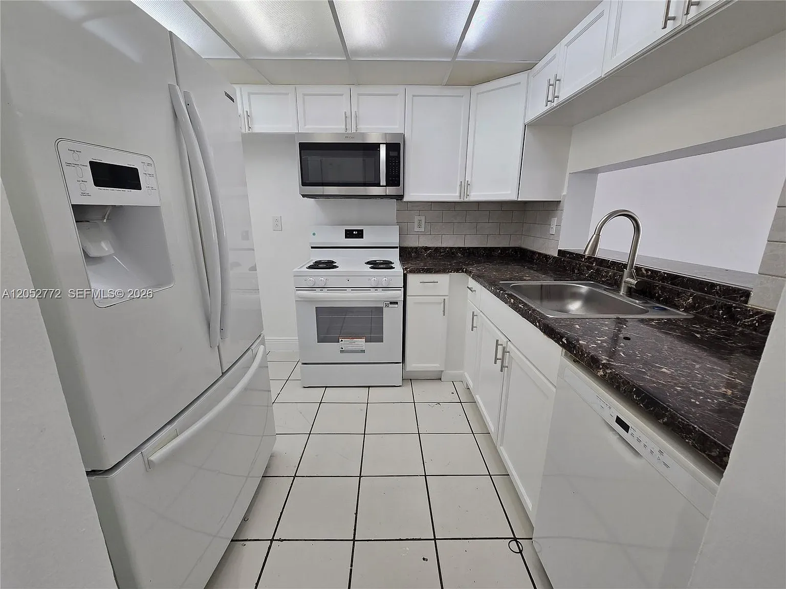 Montecarlo Condo — Photo 3