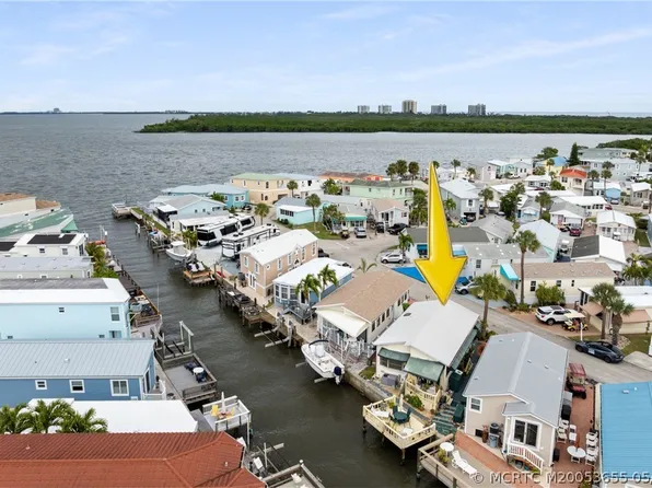 140 Nettles Blvd, Jensen Beach, FL 34957