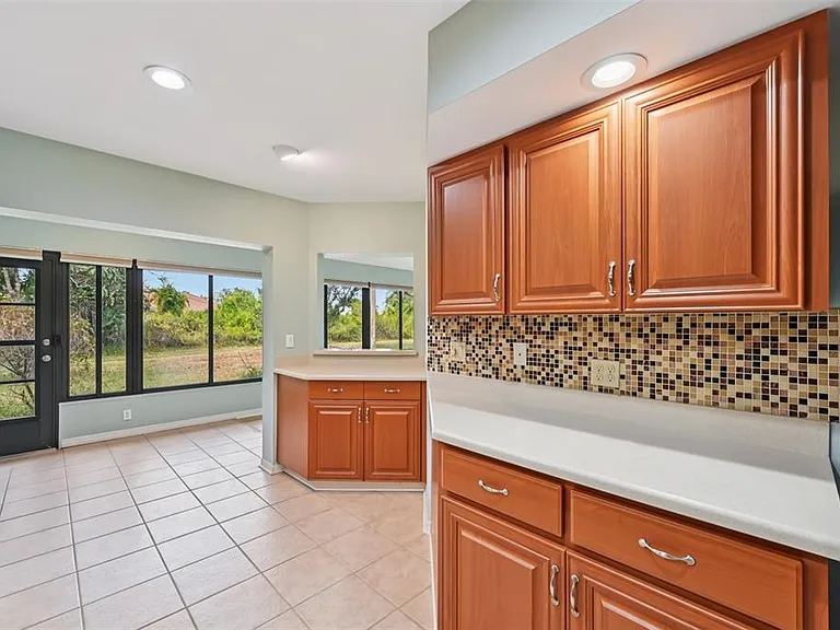 227 Southampton Dr #289 — Photo 16