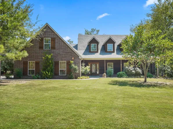 25 Cypress Cir, Pryor, OK 74361