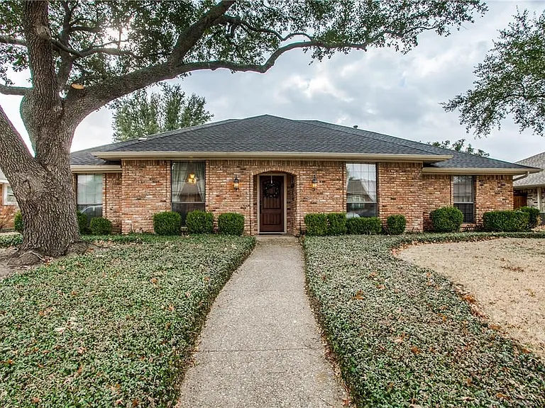 2216 Timberwood — Photo 3