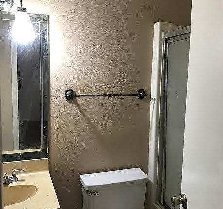 3rd image of 1221 America Dr