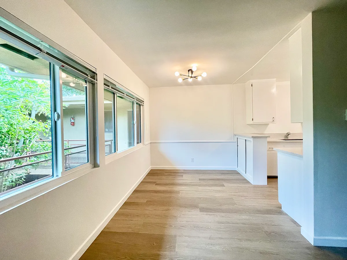 Building Photo - 1311 N Fairfax Ave #18