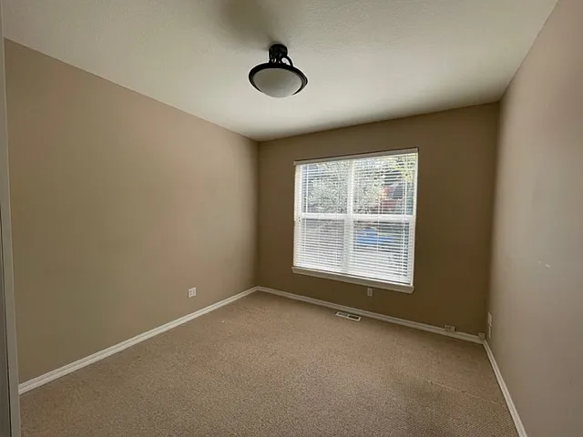 13543 SW Lauren Ln — Photo 11