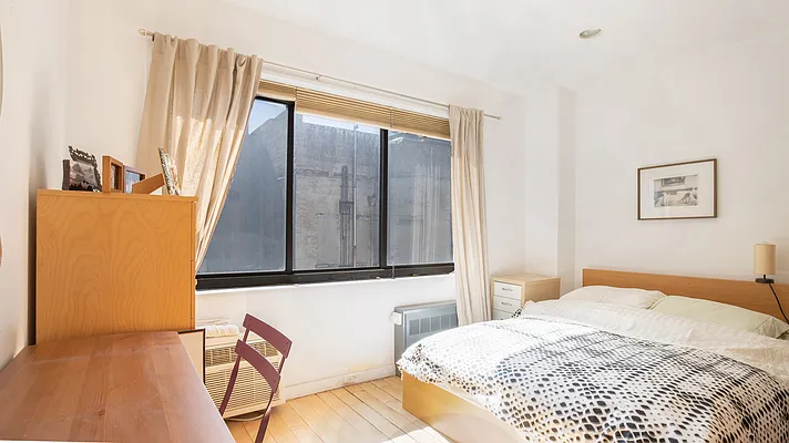 Sold by OnePoint Real Estate Group | media 2