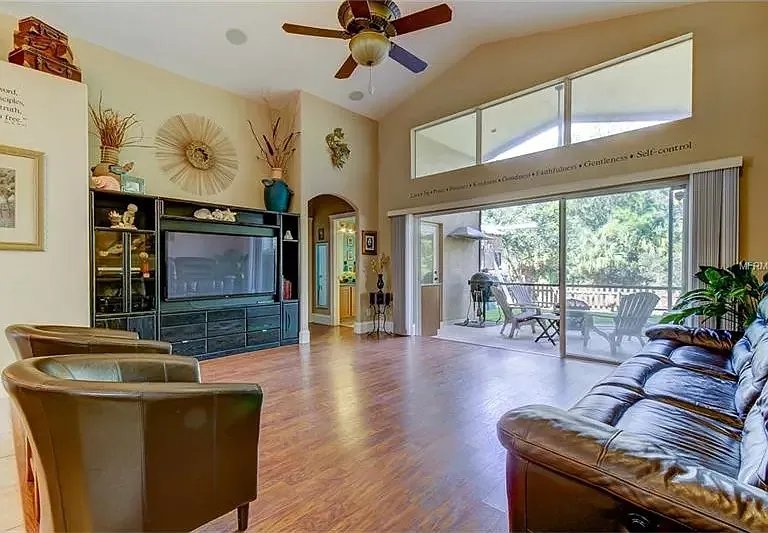 8264 Swann Hollow Dr — Photo 6