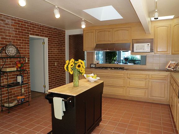 Cook's Kitchen with plenty of counter space