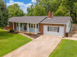 621 S 4th St, Herrin, IL 62948