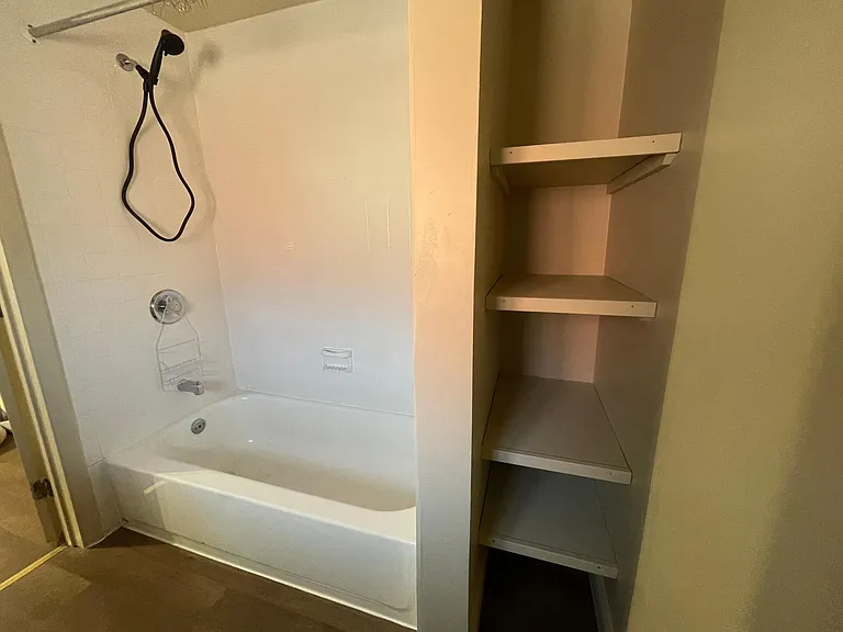 1542 N 15th St #3 — Photo 9