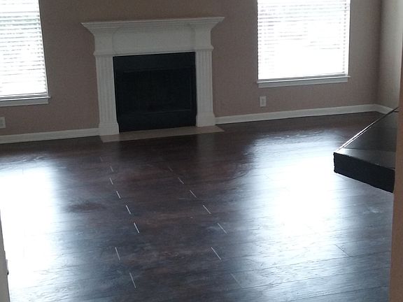3rd image of 10434 Villa View Cir