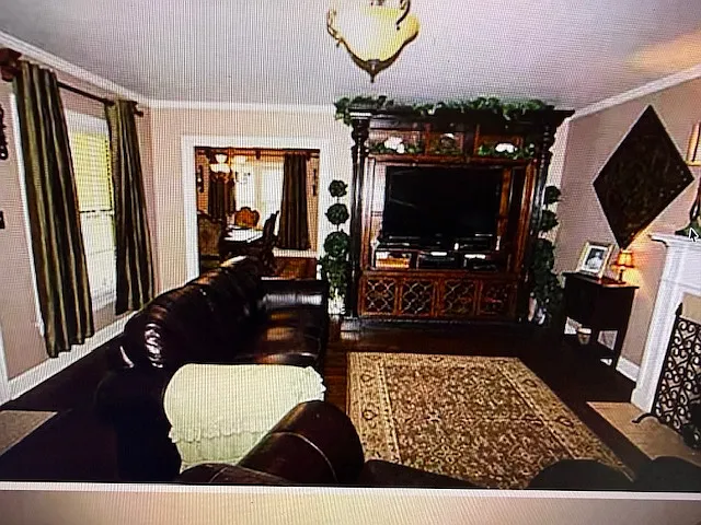 1600 S Donnybrook Ave — Photo 7