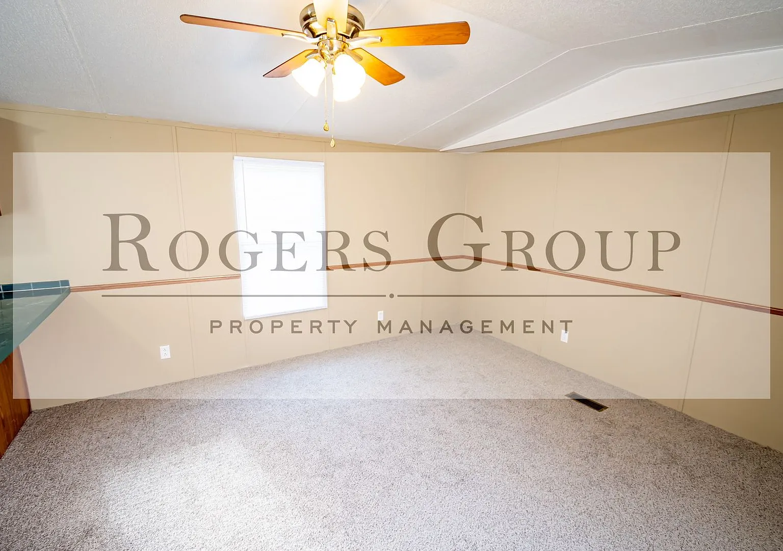 3 bed, 2.0 bath, $995 — Photo 3
