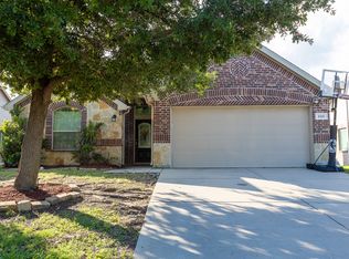 820 Misty Oak Trl, Burleson, TX 76028