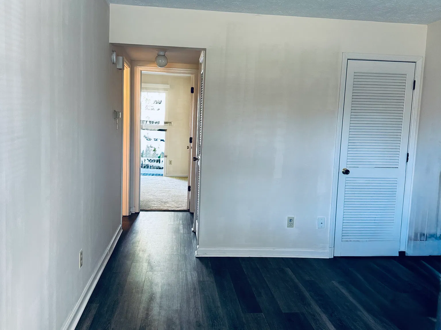 2 bed, 900 sqft, $1,200 — Photo 3