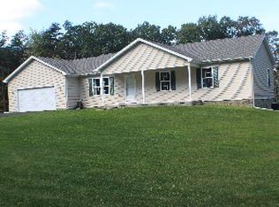 565 Rustic Tavern Rd, Hedgesville, WV 25427