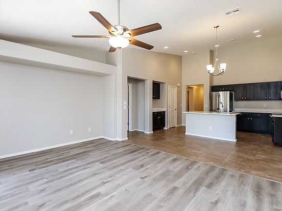 3rd image of 1451 E Mayfield Dr