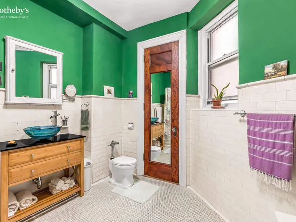 800 Riverside Drive image 13 of 16