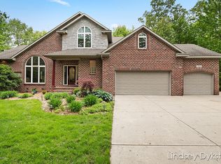 3933 Plateau Trace Ct NE, Grand Rapids, MI 49525