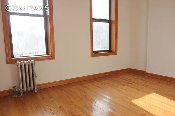 Rented by Compass | media 10