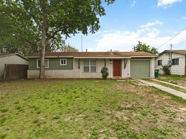 322 W AVIATION BLVD, Universal City, TX 78148